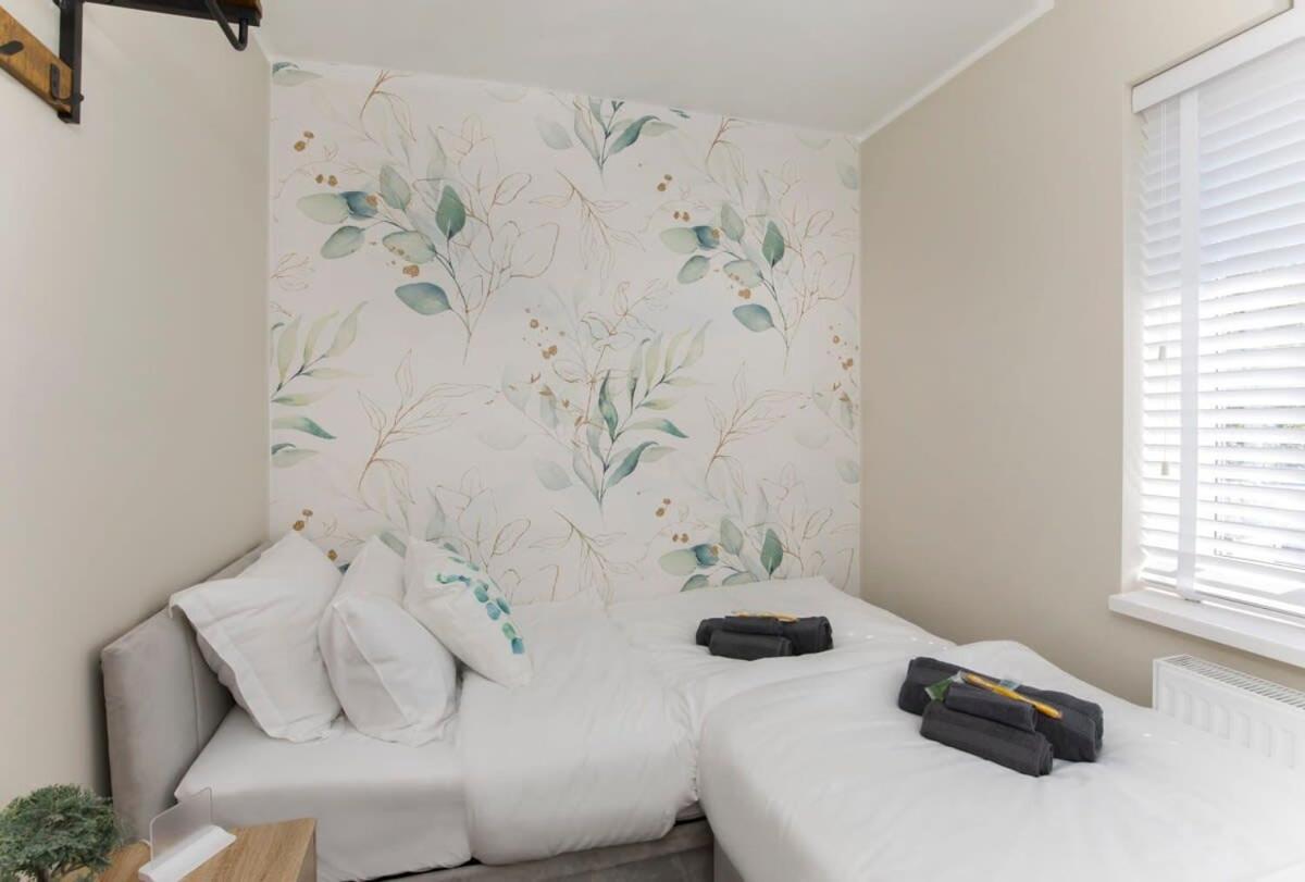 The Dodsworth Modern 4 Bedroom House, Sleeps 8 约克 外观 照片