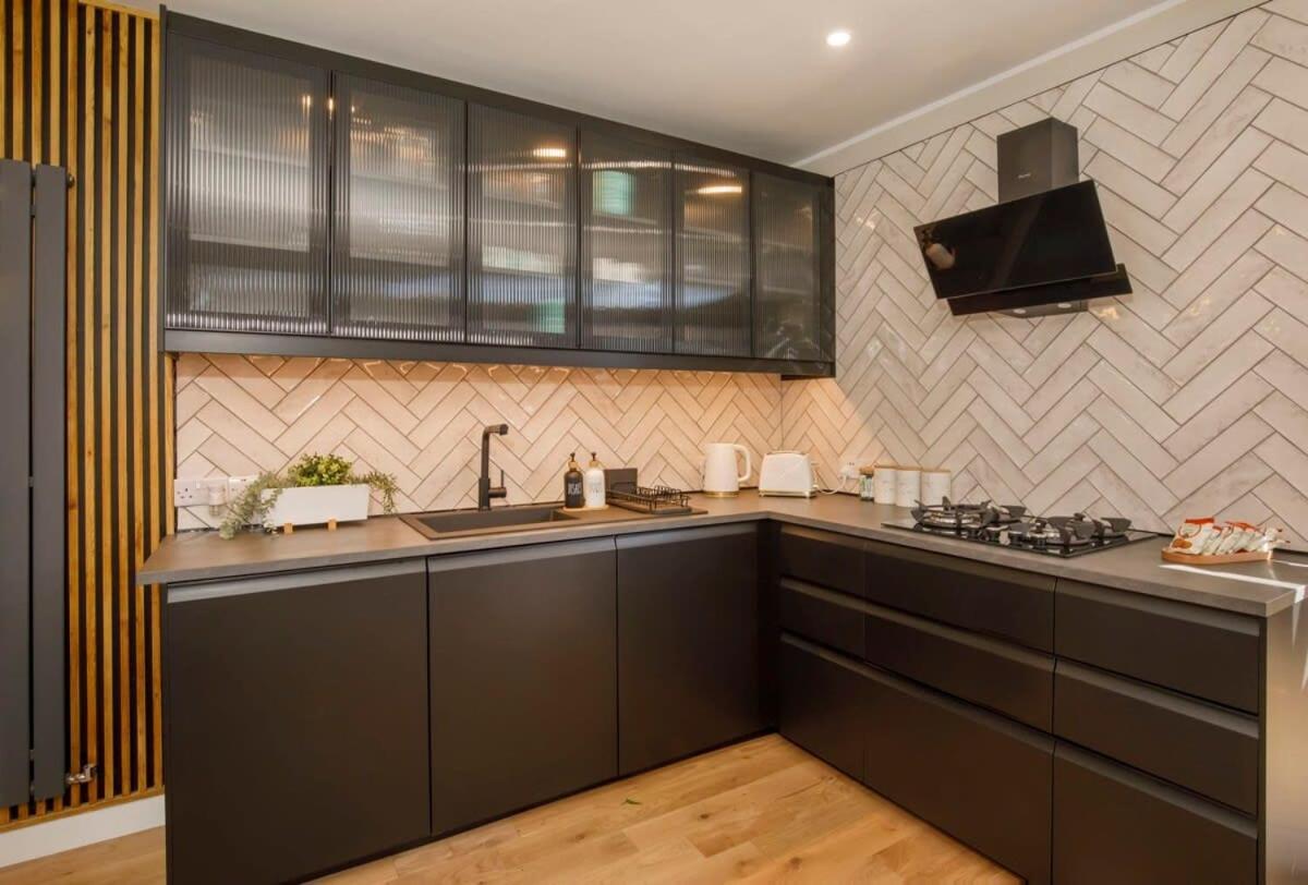The Dodsworth Modern 4 Bedroom House, Sleeps 8 约克 外观 照片